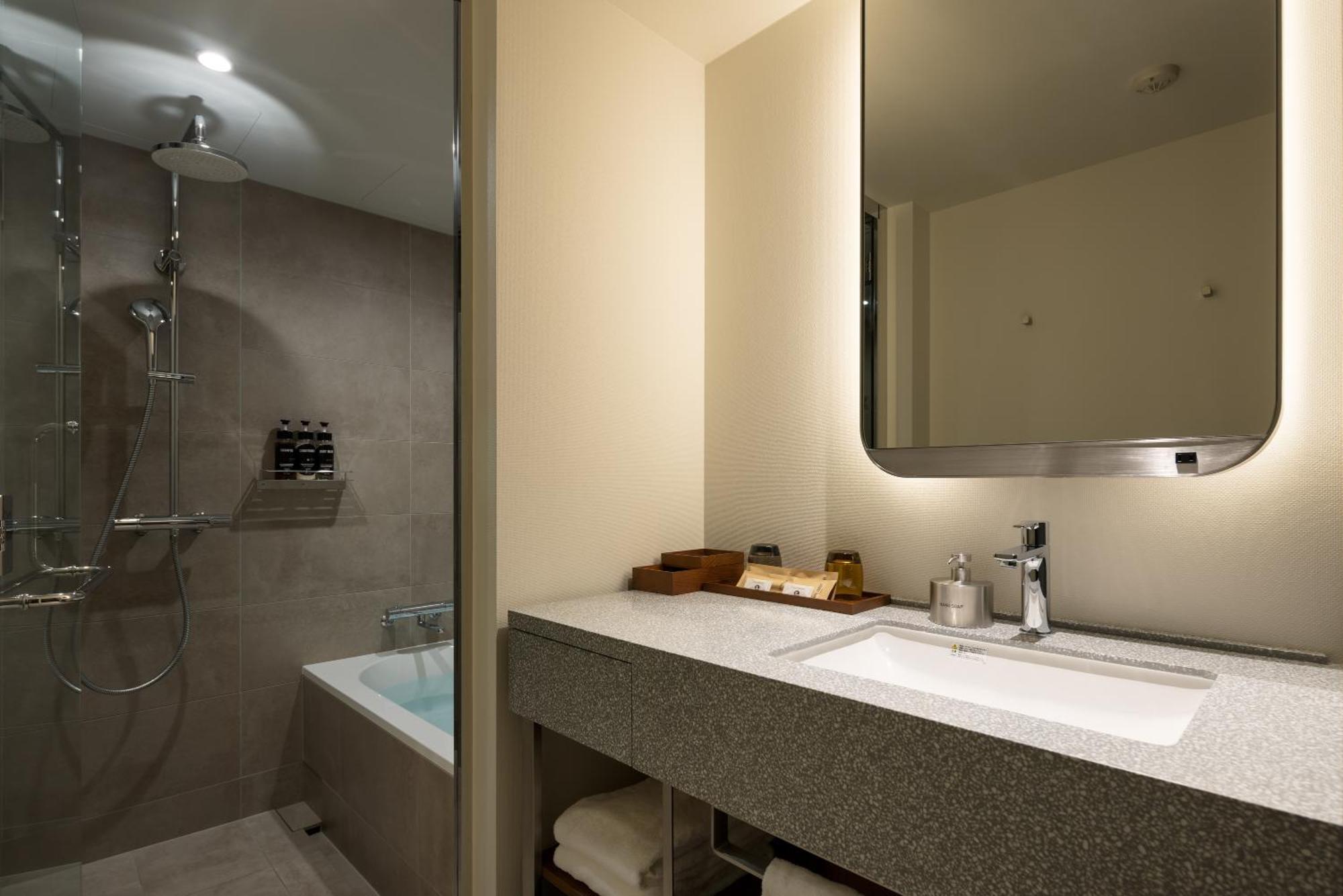 Hotel Groove Shinjuku, A Parkroyal Hotel Tokyo Bagian luar foto